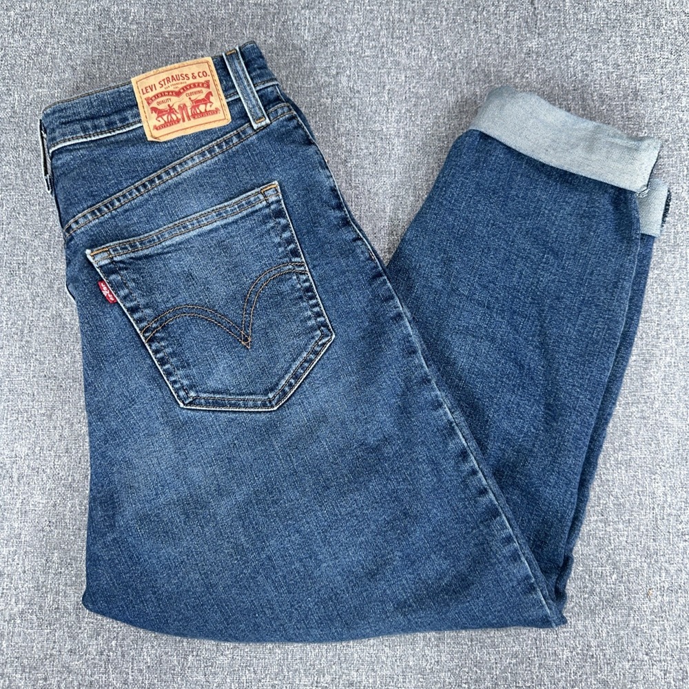 Levi's 29x29 High Waisted Mom Jeans Y2K Vintage Blue Denim Straight Leg Trendy